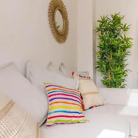 Gran Via By District Key * Валенсия